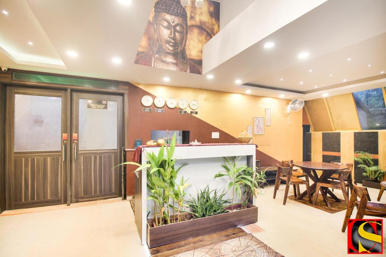 Candolim Sands Hotel Exterior foto