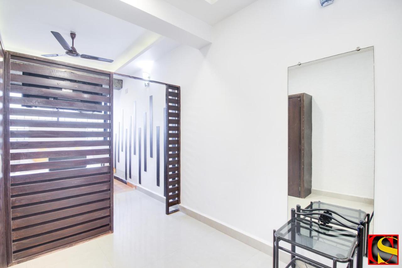 Candolim Sands Hotel Exterior foto